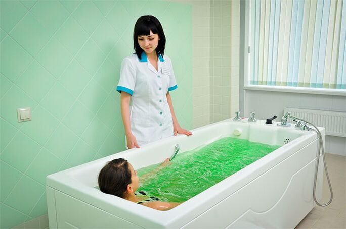 Прийом лікувальної ванни – ефективна процедура лікування артрозу